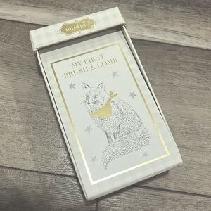 NWT baby’s brush & comb set!